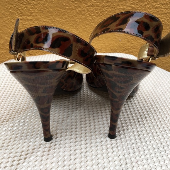 Shoes - Picture 2 of 5